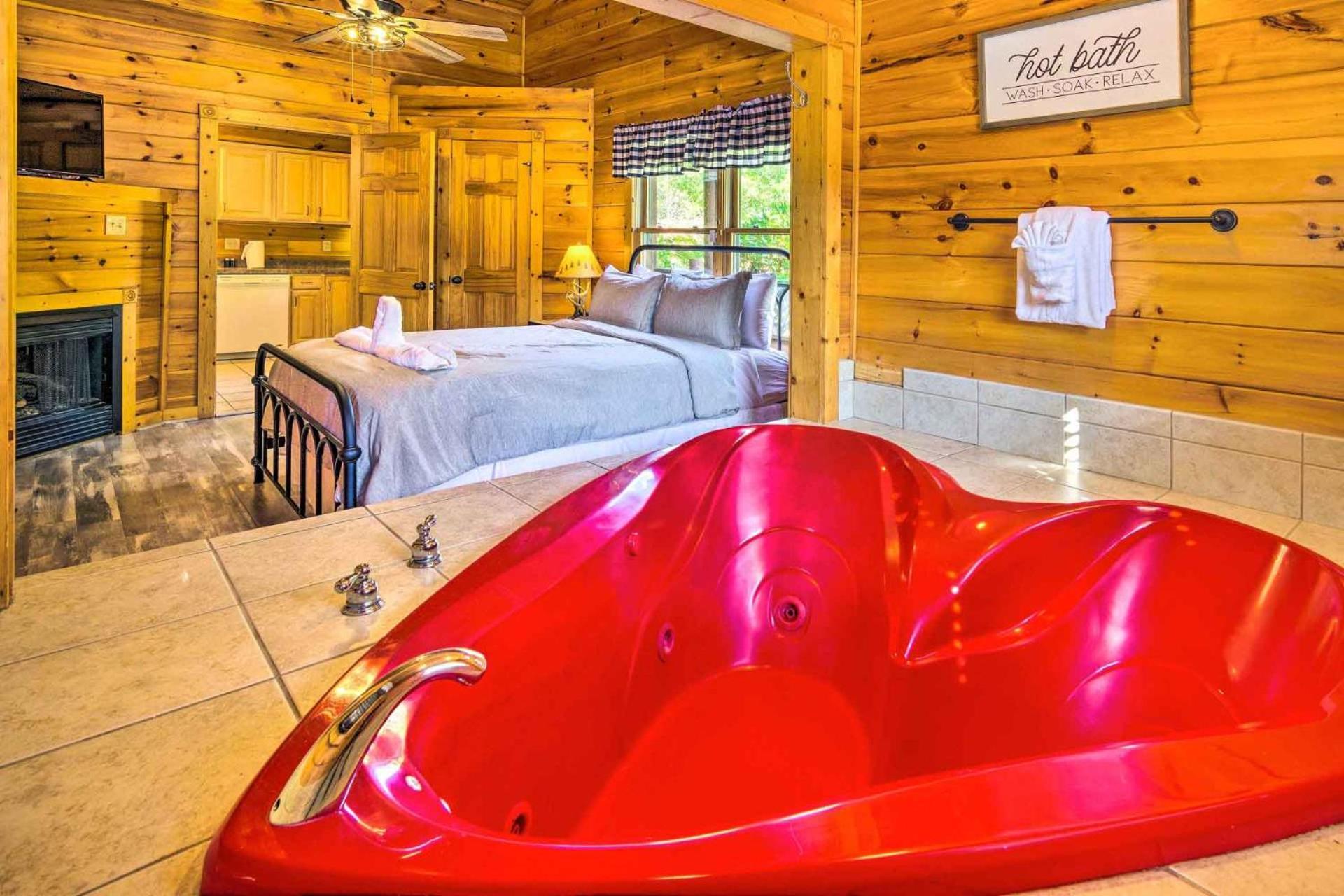 Dog Friendly, Romantic Mtn Getaway Hot Tub Pool แกตลิงเบิร์ก ภายนอก รูปภาพ